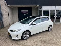 Toyota Auris - 1.8 Hybrid Lease Pro / PANO DAK / DEALER SERVICED / NAVI / CLIMA / METALLIC