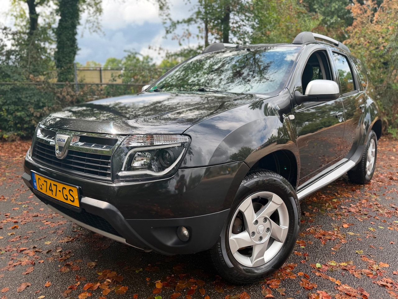 Dacia Duster - 1.6 Lauréate 2wd AIRCO NIEUWE-APK NIEUWE-DISTRIBUTIERIEM !! - AutoWereld.nl