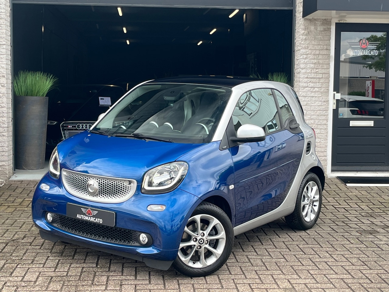 Smart Fortwo - 1.0 Prime | Panoramadak | Leder | Stoelverwarming | CarPlay | 79.000 km | Orig. Ned. | NAP - AutoWereld.nl