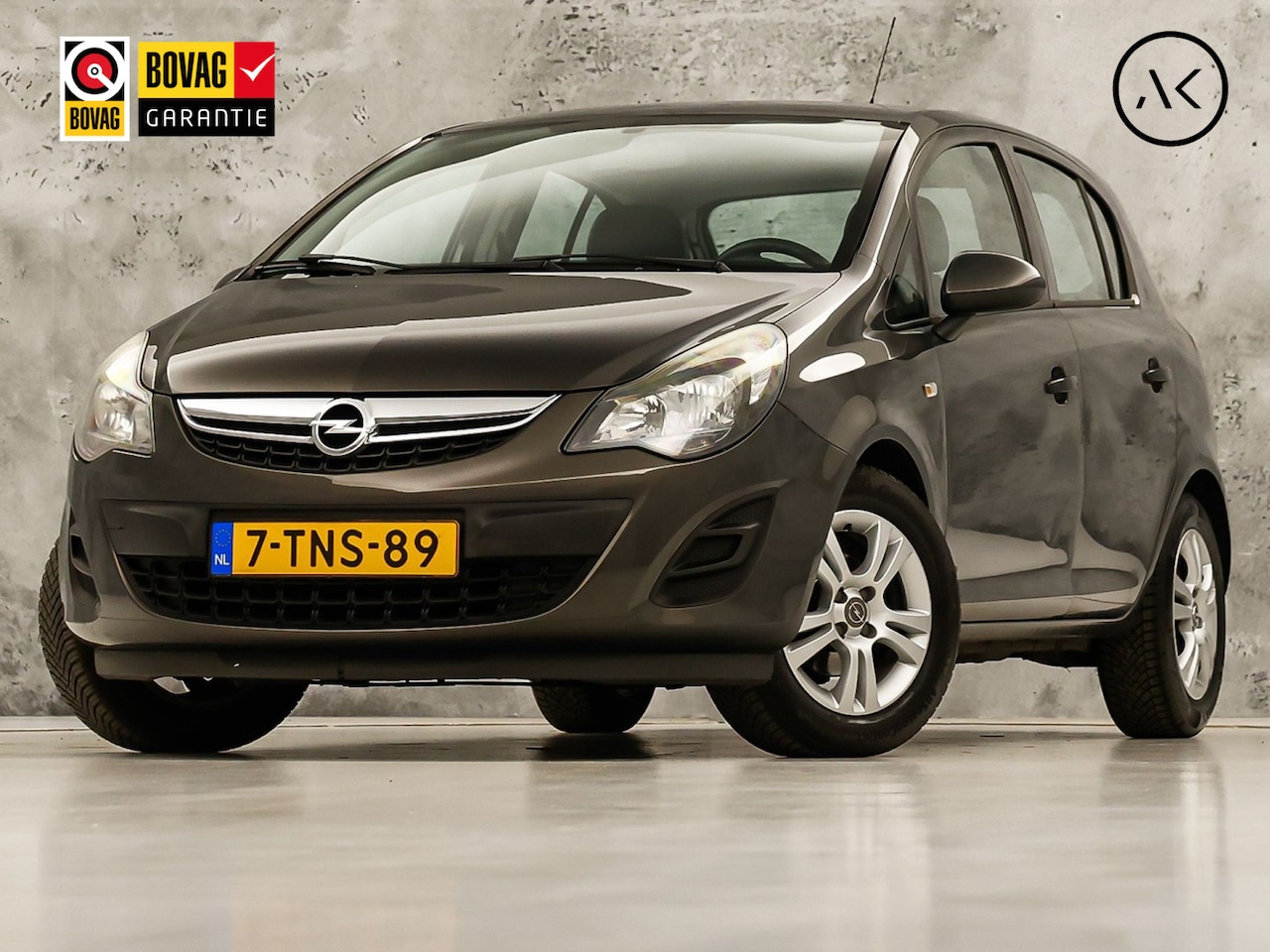 Opel Corsa - 1.2-16V Sport (5 DEURS, NAVIGATIE, LM VELGEN, SPORTSTOELEN, ELEK RAMEN, TREKHAAK, NIEUWSTA - AutoWereld.nl