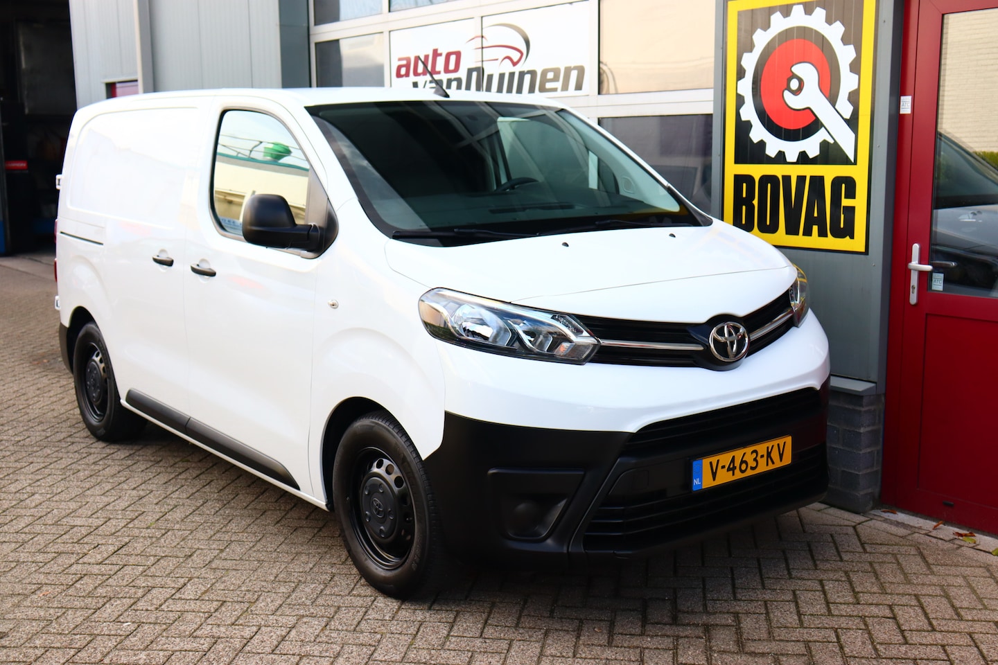 Toyota ProAce Compact - 1.6 D-4D Cool Comfort O.a: Cruise, Airco, 3zits, Euro 6, 1 eigenaar, Trekhaak, Etc... Ex. - AutoWereld.nl