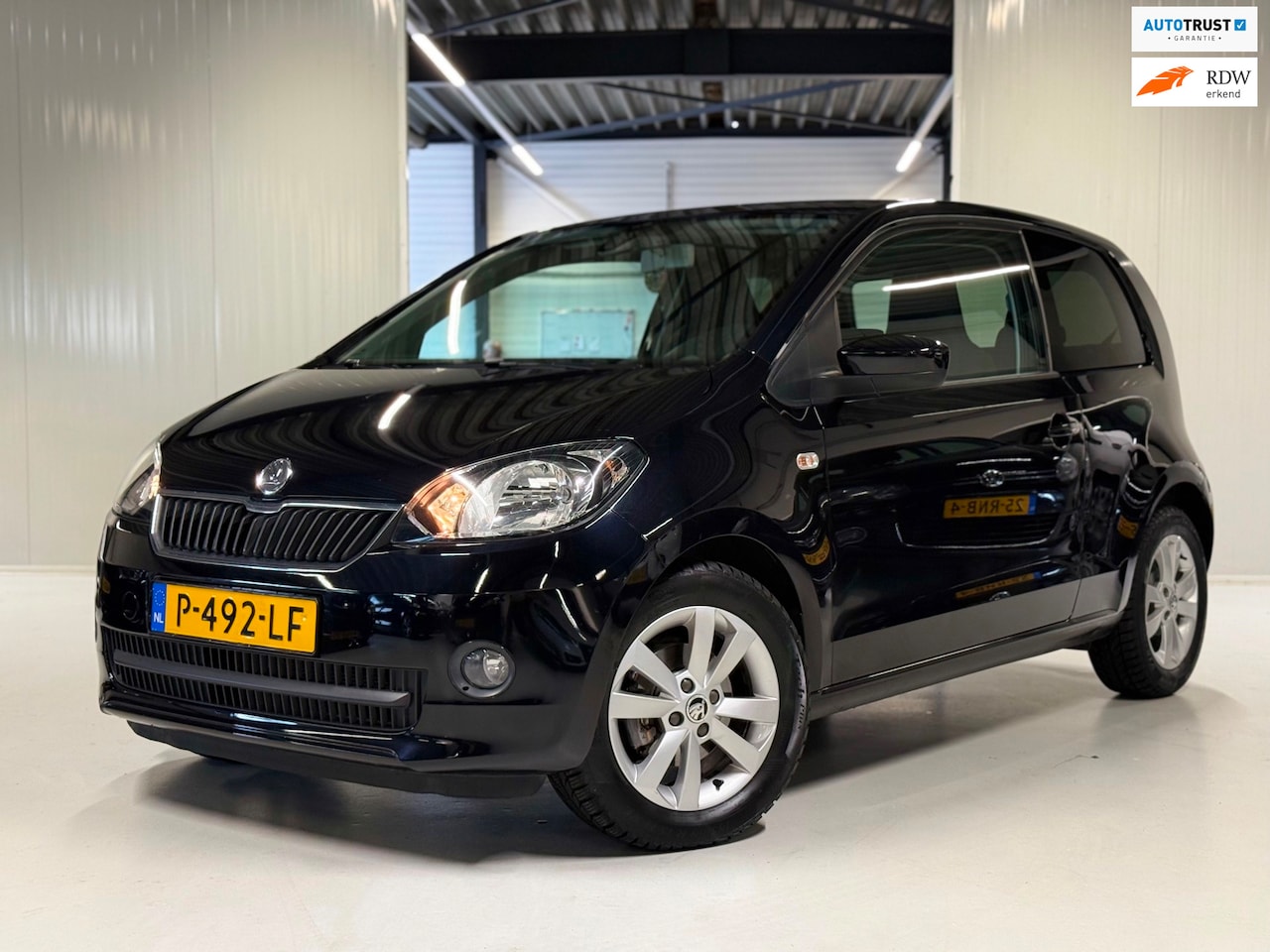 Skoda Citigo - 1.0 Elegance Automaat|Airco|Stoeverwarm!! - AutoWereld.nl