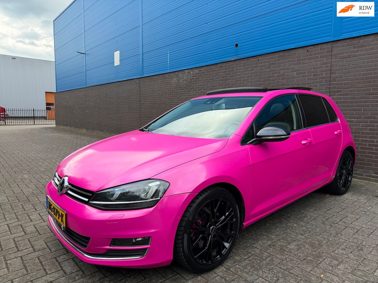 Volkswagen Golf - 1.4 TSI ACT Highline | Pano | ACC | LED | 18” LM Velgen | ROZE Wrap | Camera | Sensoren | - AutoWereld.nl