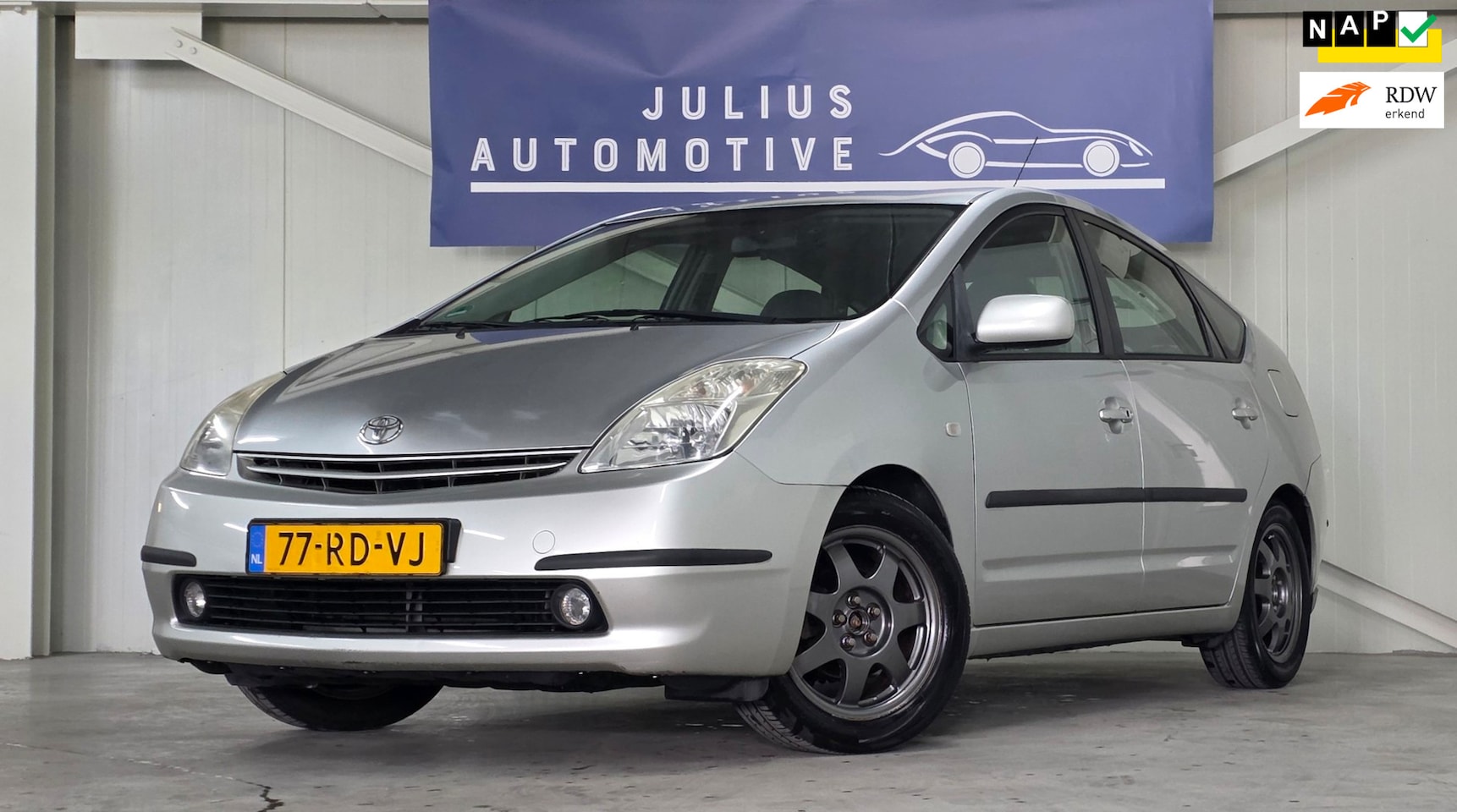 Toyota Prius - 1.5 VVT-i Volledig Onderhouden JBL Keyless Clima Navi! - AutoWereld.nl