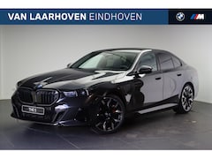 BMW 5-serie - 530e M Sport Automaat / Panoramadak / Bowers & Wilkins / Adaptieve LED / Comfort Access /