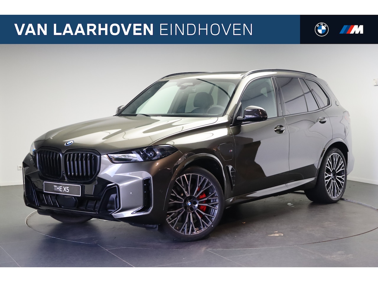 BMW X5 - xDrive50e M Sport Automaat / Trekhaak / Panoramadak Sky Lounge / Comfort Access / Soft-Clo - AutoWereld.nl