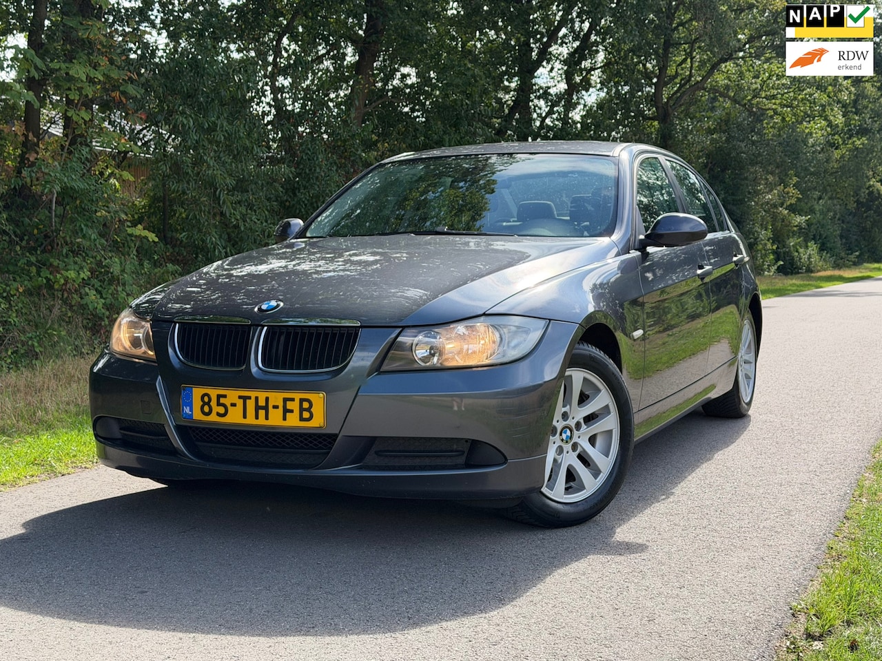 BMW 3-serie - 318i High Executive | Cruise control + Automaat Nu € 2.950,- !!! - AutoWereld.nl