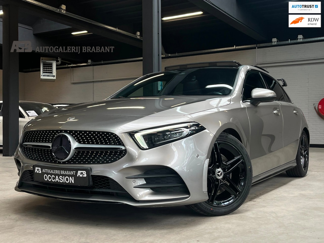 Mercedes-Benz A-klasse - 220 Launch Edition Premium Plus Burmester/Pano/Carplay/Sfeer - AutoWereld.nl