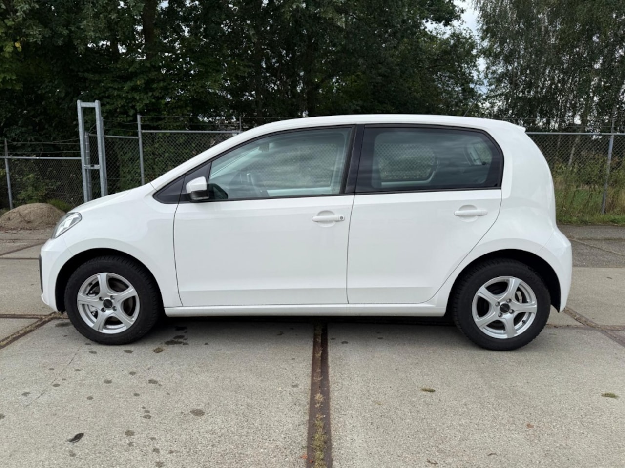 Volkswagen Up! - 1.0 BMT move up! 1.0 BMT move up! - AutoWereld.nl