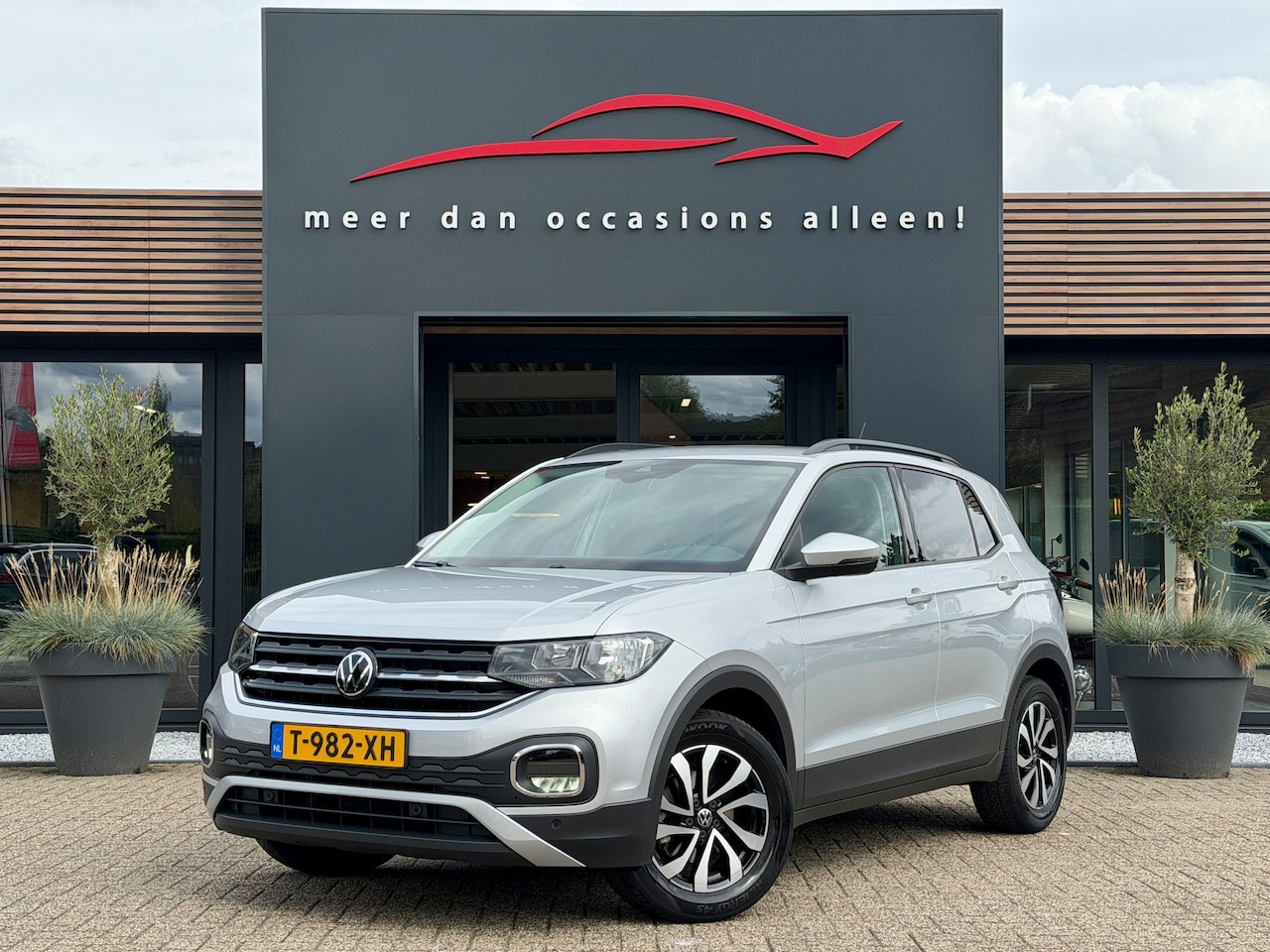 Volkswagen T-Cross - 1.0 TSI Active Ecc-Pdc-Acc-Navi - AutoWereld.nl