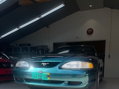 Ford Mustang Convertible - 3.8 V6 Convertible V6
