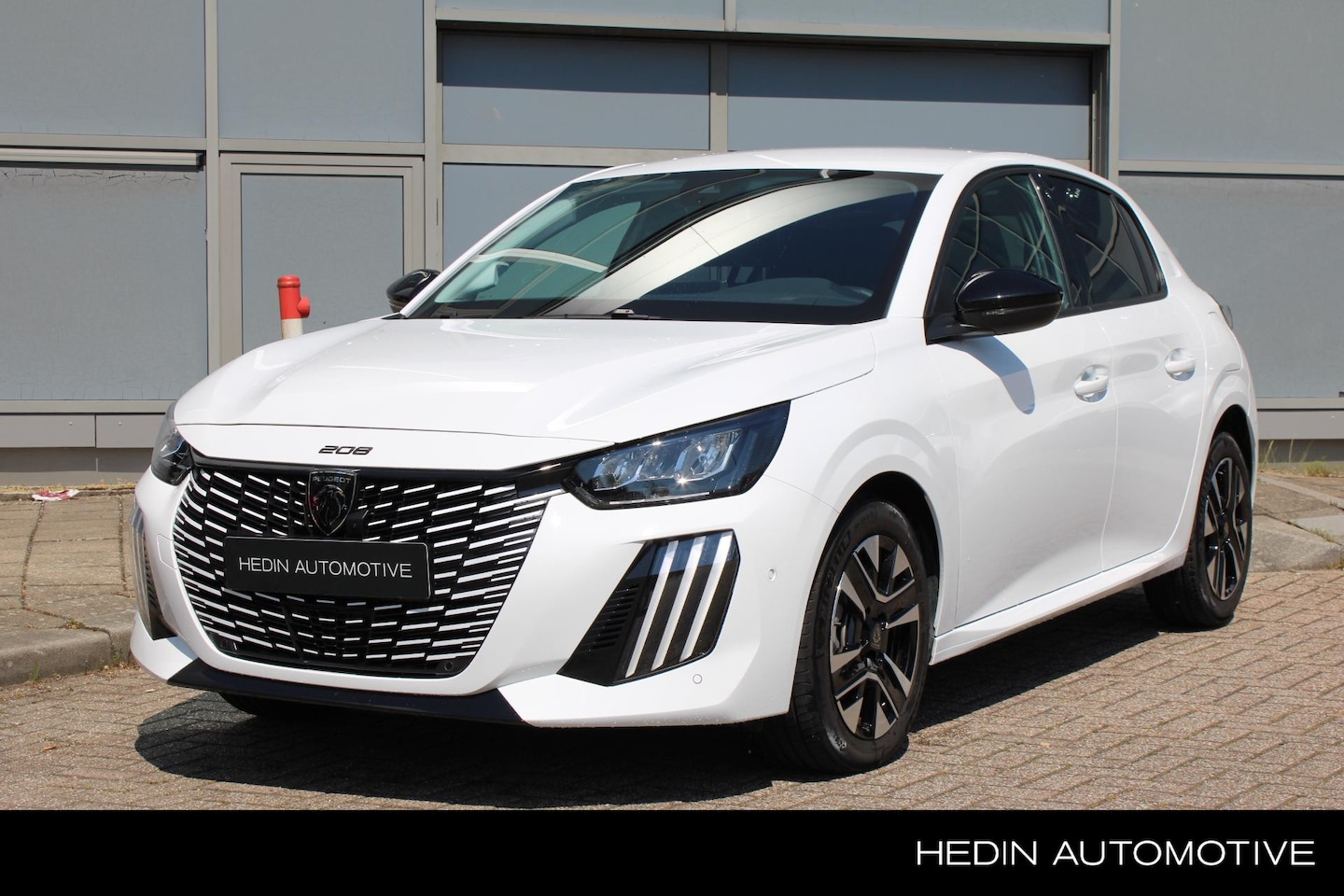 Peugeot 208 - 1.2 100PK Allure | Navigatie | Camera | Climate control | Cruise control | Dodehoeksensor - AutoWereld.nl
