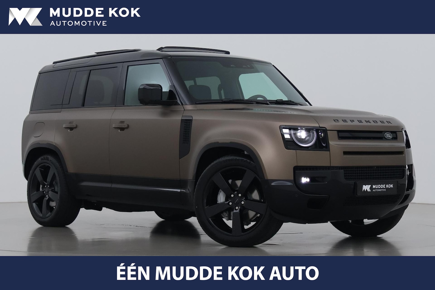 Land Rover Defender 110 - P300e X-Dynamic HSE | SATIN | Luchtvering | Panoramadak | Trekhaak | 360° Camera | Head-Up - AutoWereld.nl