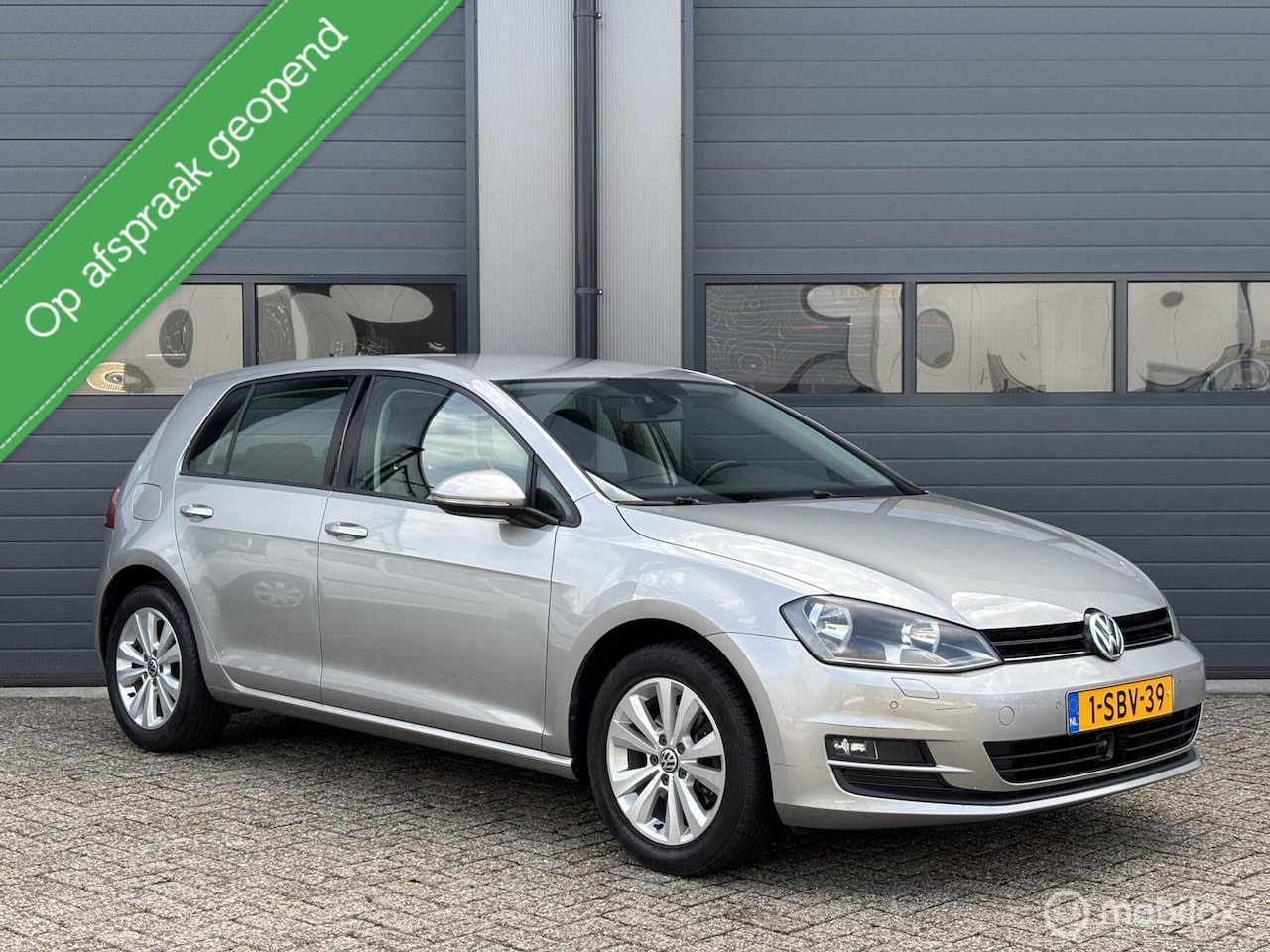 Volkswagen Golf - 1.2 TSI Highline 1.2 TSI Highline - AutoWereld.nl