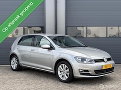 Volkswagen Golf - 1.2 TSI Highline