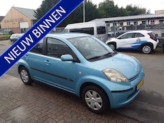 Daihatsu Sirion 2 - 1.0-12V Trend
