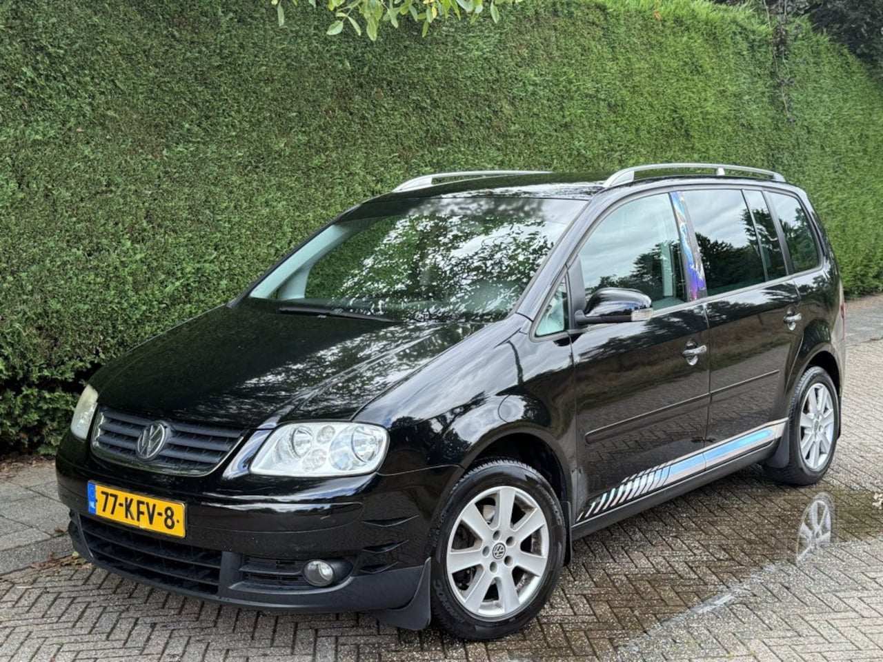 Volkswagen Touran - 2.0-16V FSI Trendline/ Elek.Ram/ PDC/ 6 BAK - AutoWereld.nl
