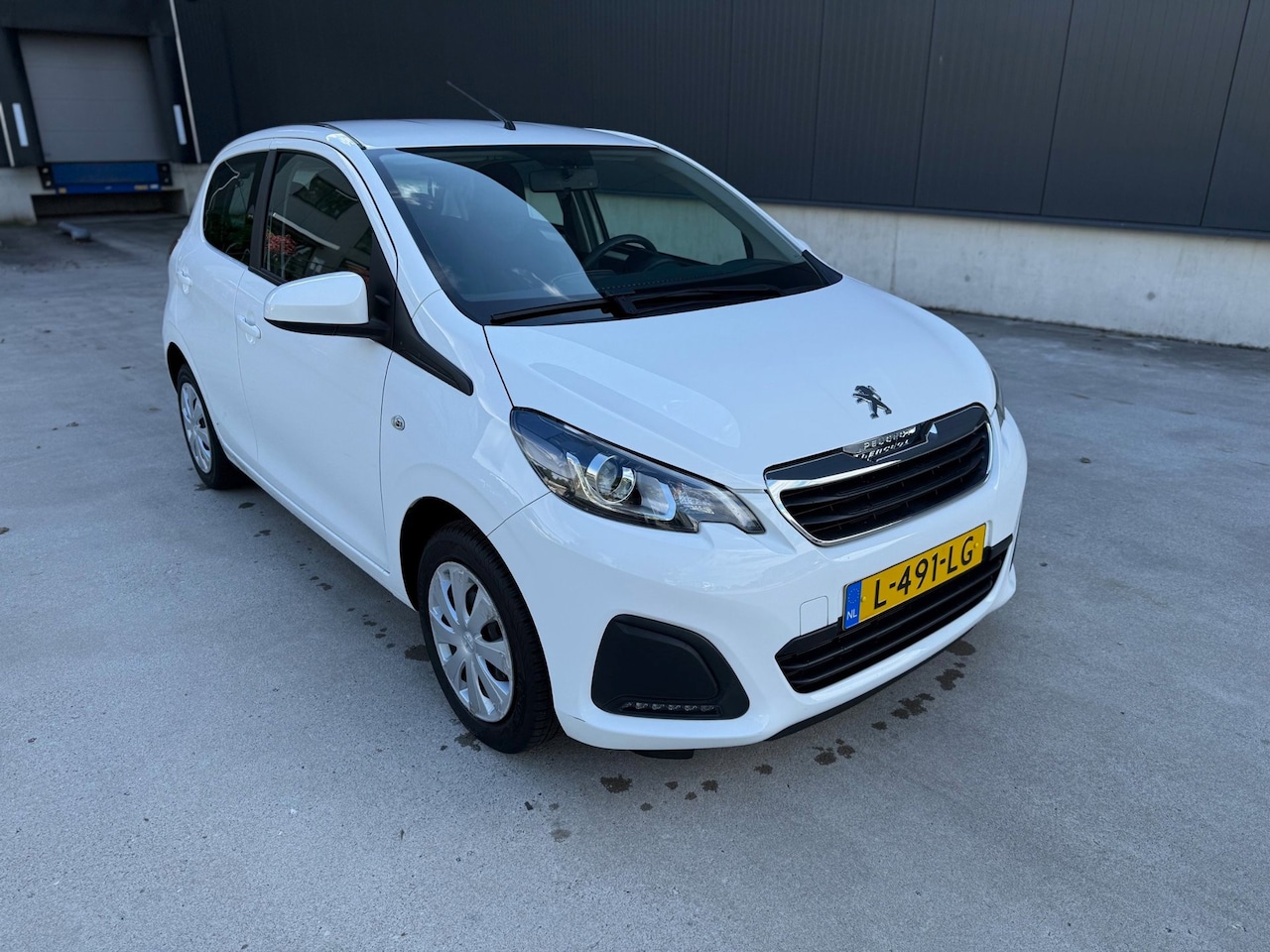 Peugeot 108 - 1.0 e-VTi Active 1.0 e-VTi Active - AutoWereld.nl