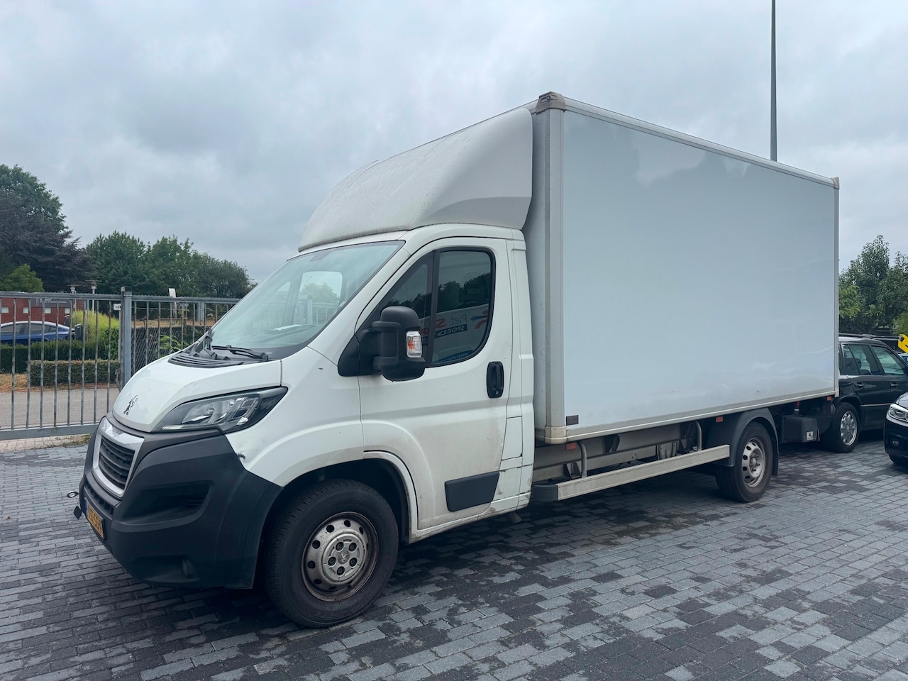 Peugeot Boxer - 435 2.2 BlueHDi 165 L4 Pro Zwaar - AutoWereld.nl