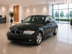 BMW 1-serie - 118i 5Drs Automaat Airco APK 2027 full Leder Velgen Elek.ramen 2e Eigenaar