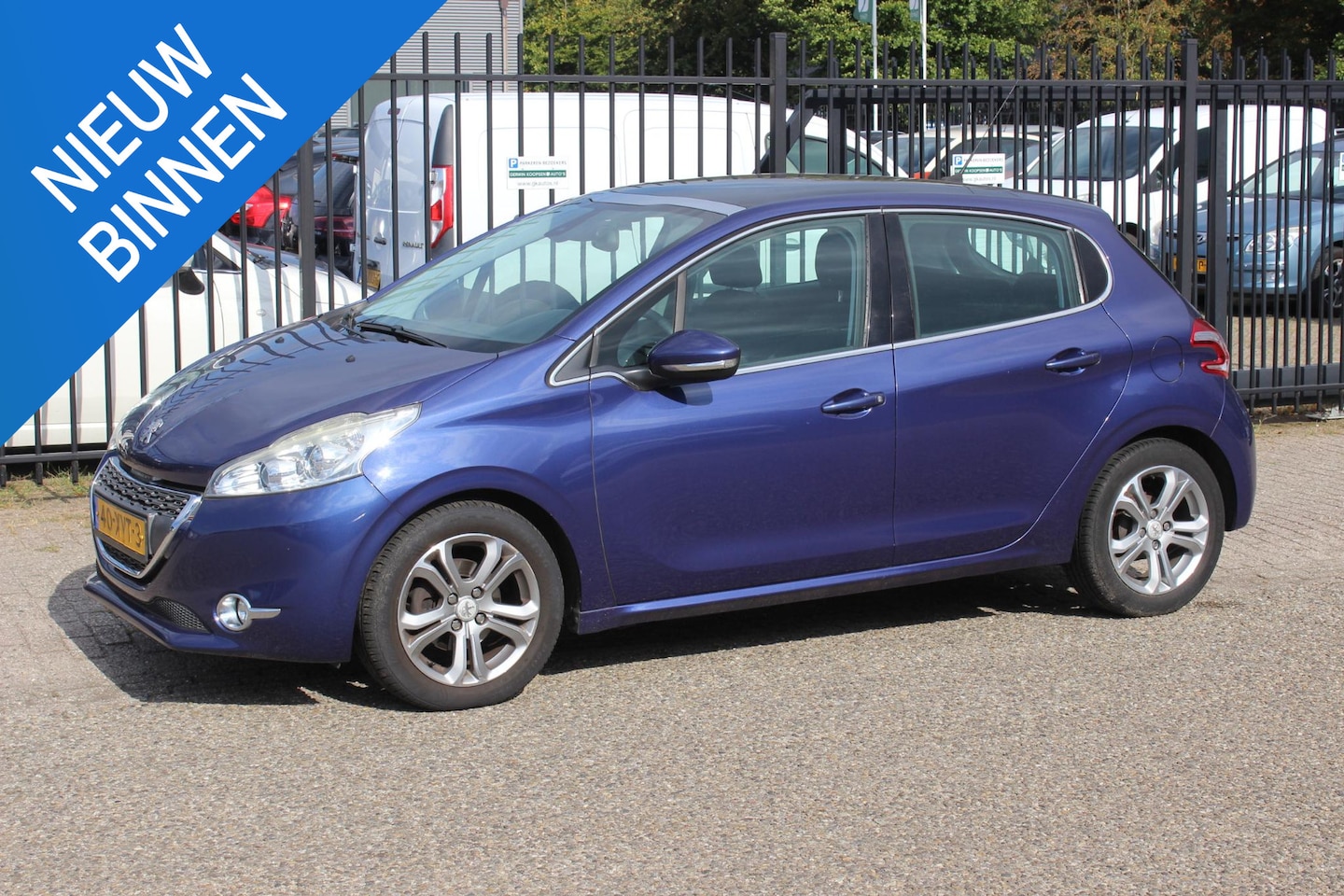 Peugeot 208 - 1.2 VTi Executive, Panoramadak! - AutoWereld.nl