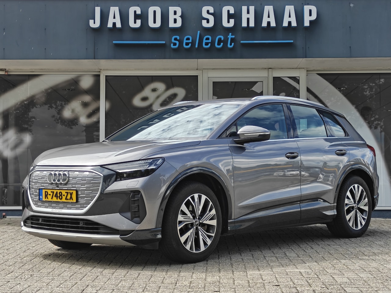 Audi Q4 e-tron - 40 Advanced edition 77 kWh / Warmtepomp / HUD / ACC / Trekhaak / Carplay / Camera Achter / - AutoWereld.nl