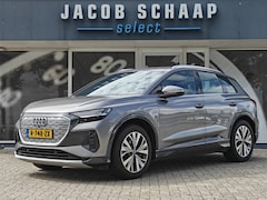 Audi Q4 e-tron - 40 Advanced edition 77 kWh / Warmtepomp / HUD / ACC / Trekhaak / Carplay / Camera Achter /
