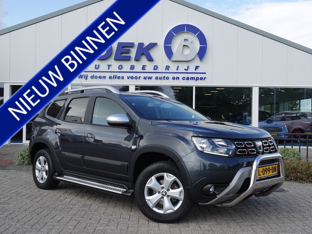 Dacia Duster - 1.2 TCe Comfort TREKH. | CRUISE | LMV | BULLBAR - AutoWereld.nl