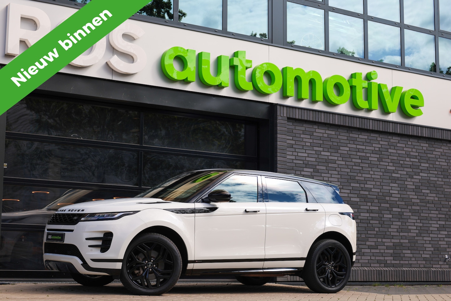 Land Rover Range Rover Evoque - 1.5 P300e AWD R-Dynamic SE | MERIDIAN SURROUND | ELEK TREKHAAK | STOELVERW | CAMERA | APPL - AutoWereld.nl