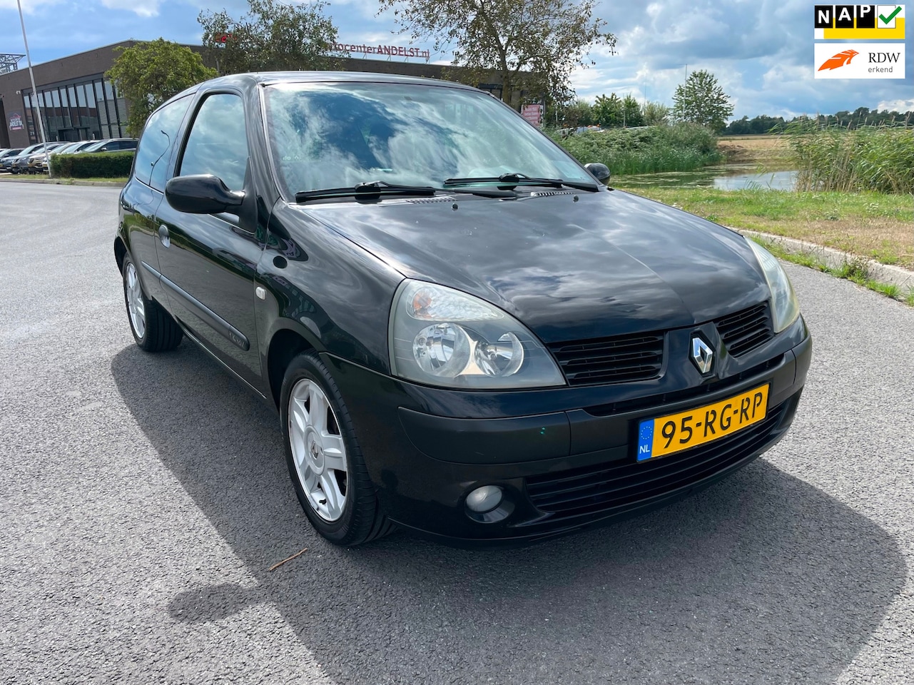 Renault Clio - 1.4-16V Authentique Comfort 1.4-16V Authentique Comfort, 5pers, 3drs, Airco, Elektr ramen, Lmv, Radio CD speler, Geen - AutoWereld.nl