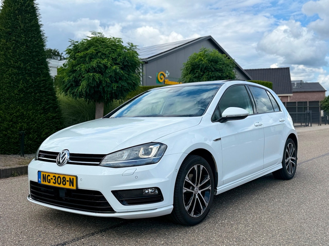 Volkswagen Golf - 1.4 TSI Highline/ Pano/ Lmv - AutoWereld.nl