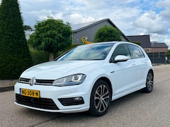 Volkswagen Golf - 1.4 TSI Highline/ Pano/ Lmv