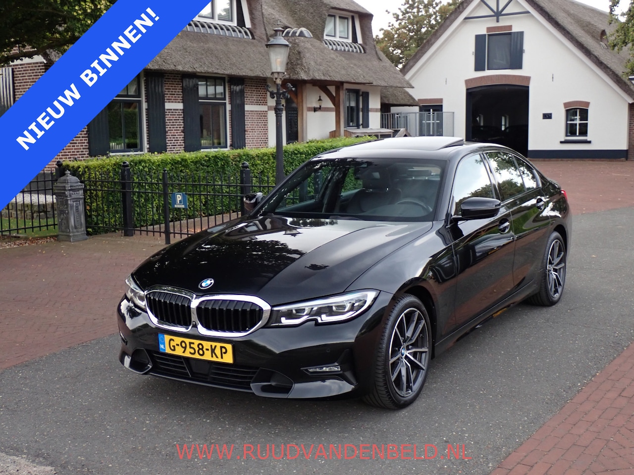 BMW 3-serie - 320D High Executive Edition / HEAD-UP / SCHUIFKANTEL-DAK / CARPLAY / CAMERA - AutoWereld.nl