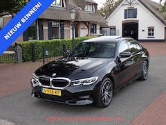 BMW 3-serie - 320D High Executive Edition / HEAD-UP / SCHUIFKANTEL-DAK / CARPLAY / CAMERA
