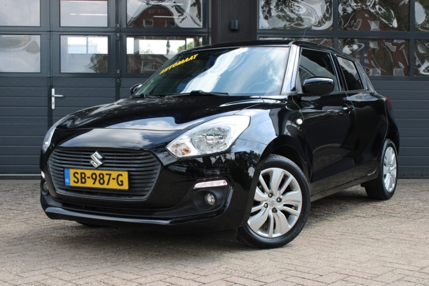 Suzuki Swift - 1.2 SELECT  **NL-Auto**  Automaat / stoelverwarming / Apple Carplay - AutoWereld.nl