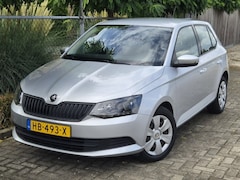 Skoda Fabia - 1.0 Sprint/ Airco/ 4 seizoenen banden/ 1e eigenaar