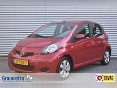Toyota Aygo - 1.0-12V ASPIRATION RED NAVIGATOR / AIRCO / LMV / 4-SEASON BANDEN /