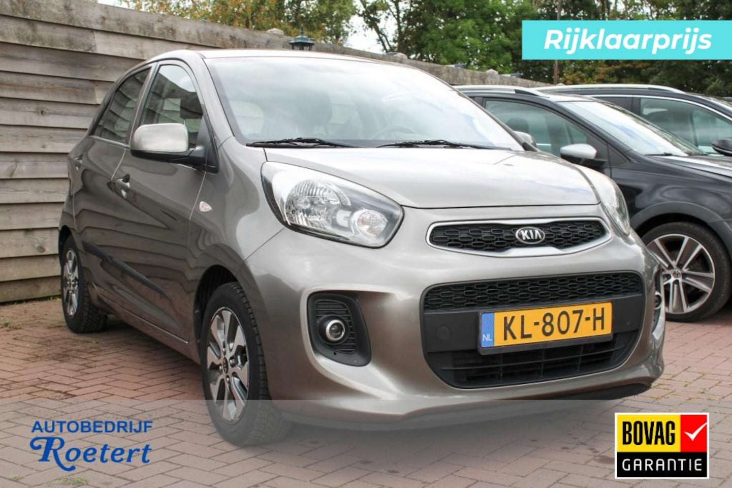 Kia Picanto - 1.0 CVVT 67pk Comfort Plus Navigator airco/navi/lm velgen/trekhaak - AutoWereld.nl