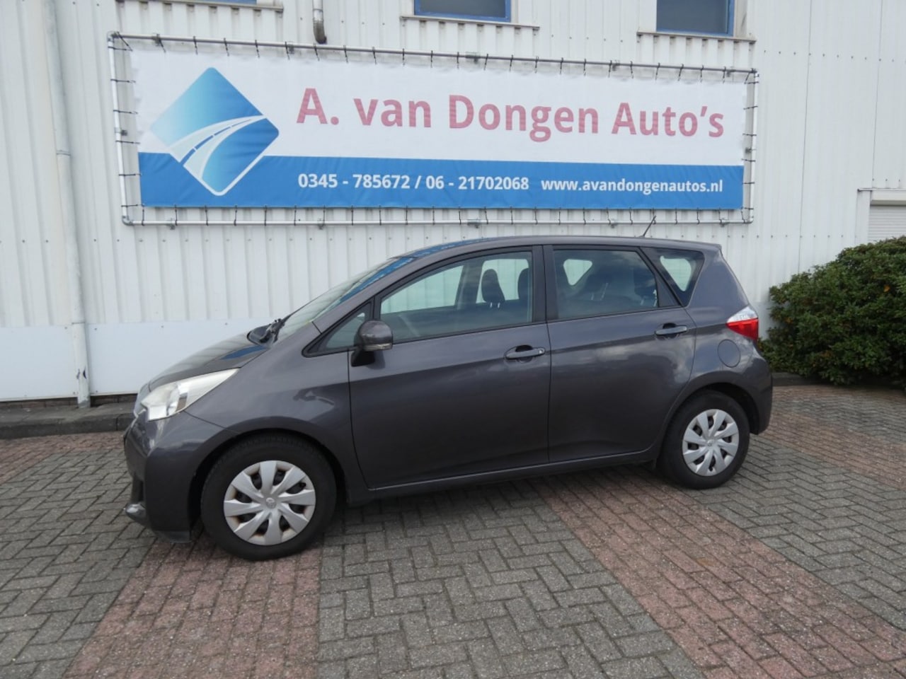 Toyota Verso S - 1.3 VVT-i Aspiration 1.3 VVT-I ASPIRATION,Airco,Trhaak,APK 28-6-27 - AutoWereld.nl