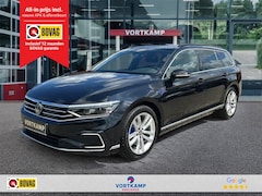 Volkswagen Passat Variant - 1.4 TSI GTE PANO-DAK/TREKHAAK/CAMERA/ELEK-KLEP/ACC/IQ/STOELVERW