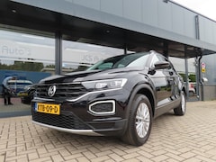 Volkswagen T-Roc - 1.5 TSI DSG Ecc Acc Led 2x Pdc Panorama Dak 2020