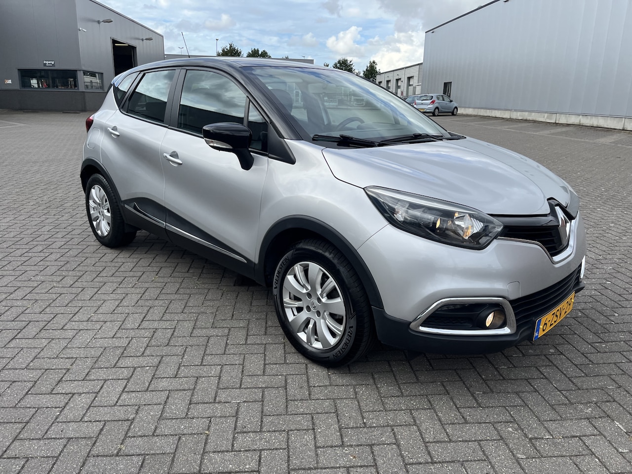 Renault Captur - 0.9 TCe Expression 0.9 TCe Expression - AutoWereld.nl