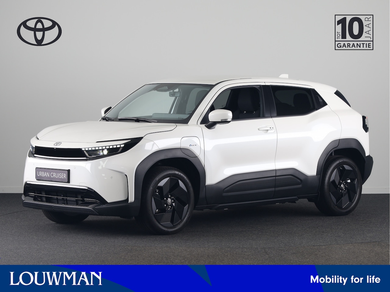 Toyota Urban Cruiser - Dynamic 61 kWh *NIEUW* | Direct leverbaar! | Camera | Inruilpremie! | - AutoWereld.nl
