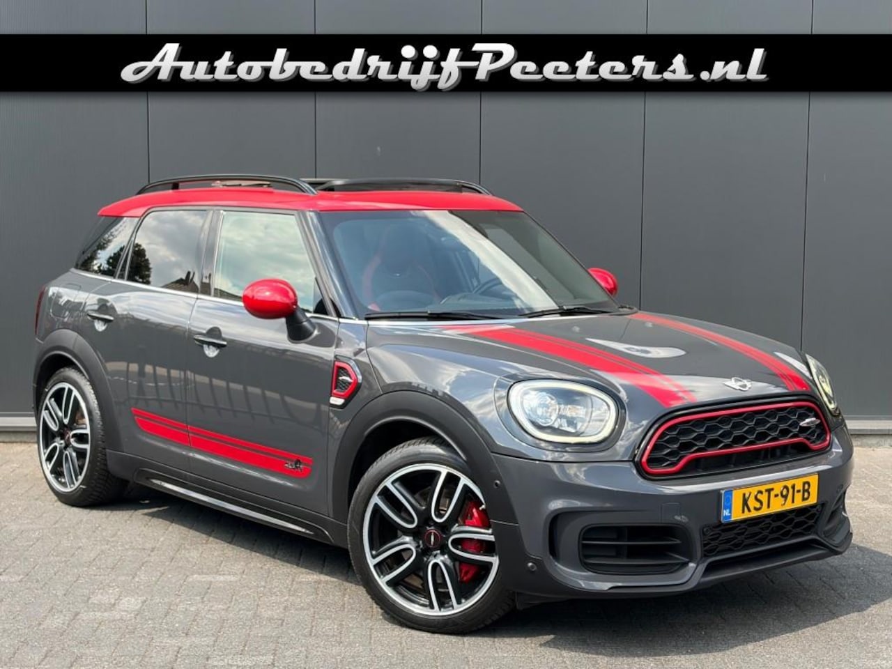 MINI Countryman - 2.0 JCW All4 Pano JCW-Schaalstoelen Camera Carplay Picnic-bench Trekhaak - AutoWereld.nl