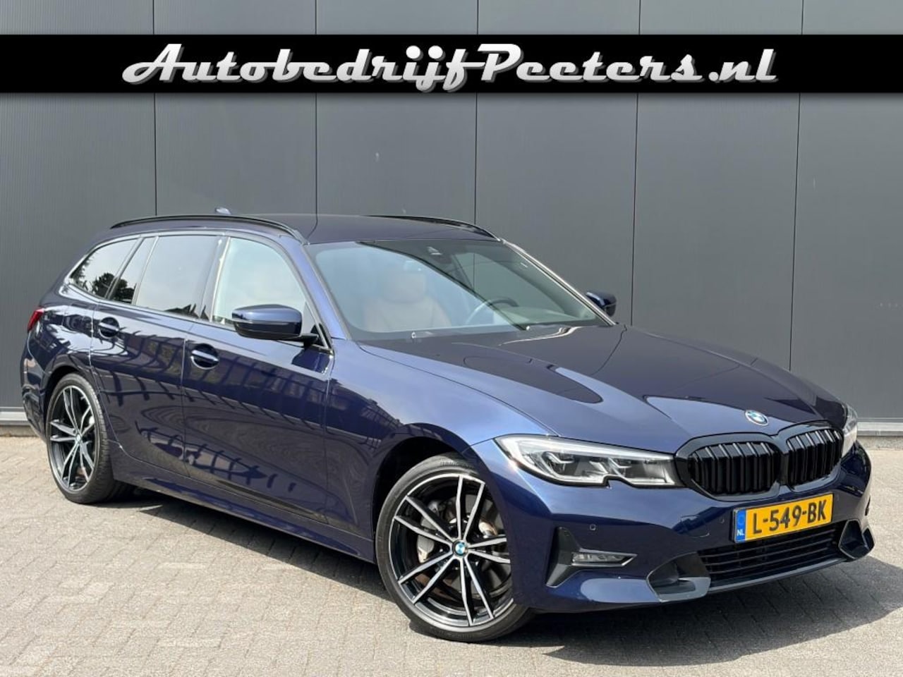 BMW 3-serie Touring - Touring 330e Laserlicht Leder Sfeerlicht Camera e.Trekhaak NL-auto - AutoWereld.nl