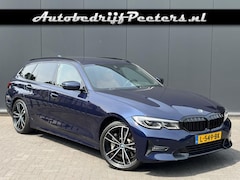 BMW 3-serie Touring - 330e Laserlicht Leder Sfeerlicht Camera e.Trekhaak NL-auto