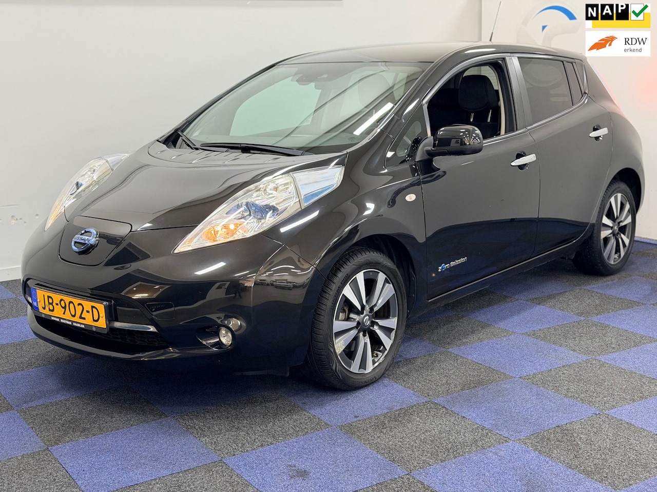Nissan LEAF - Tekna 24 kWh / DEALER ONDERHOUDEN / AUTOMAAT / NETTE AUTO / - AutoWereld.nl