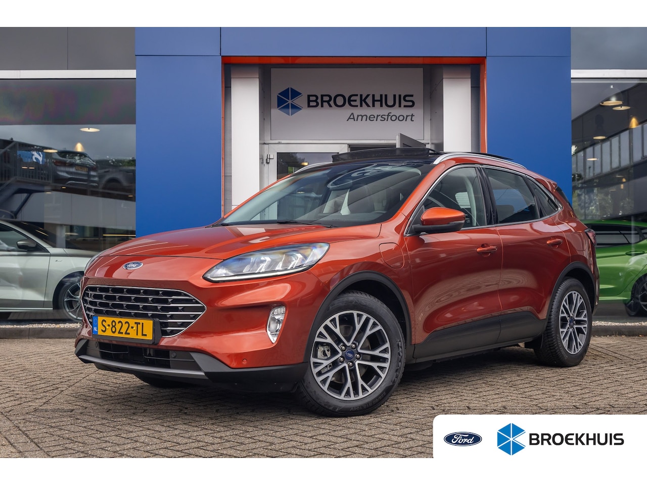 Ford Kuga - 2.5 PHEV Titanium | Trekhaak | Panorama dak Elek. | Winterpack / Stoelverwarming Achter | - AutoWereld.nl