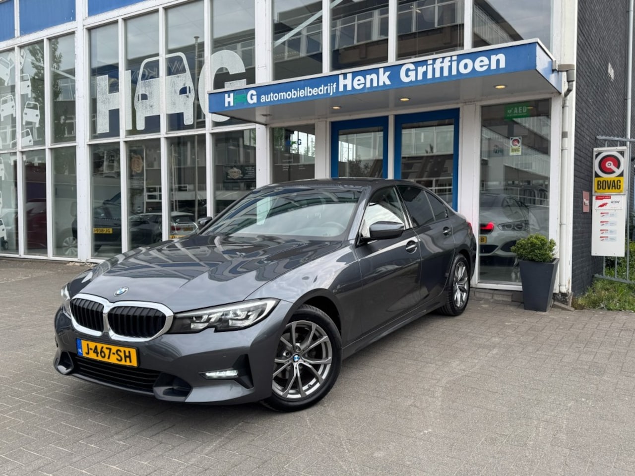 BMW 3-serie - 318i Executive Edition Sport Line I LED I Carplay I Sportstoelen - AutoWereld.nl