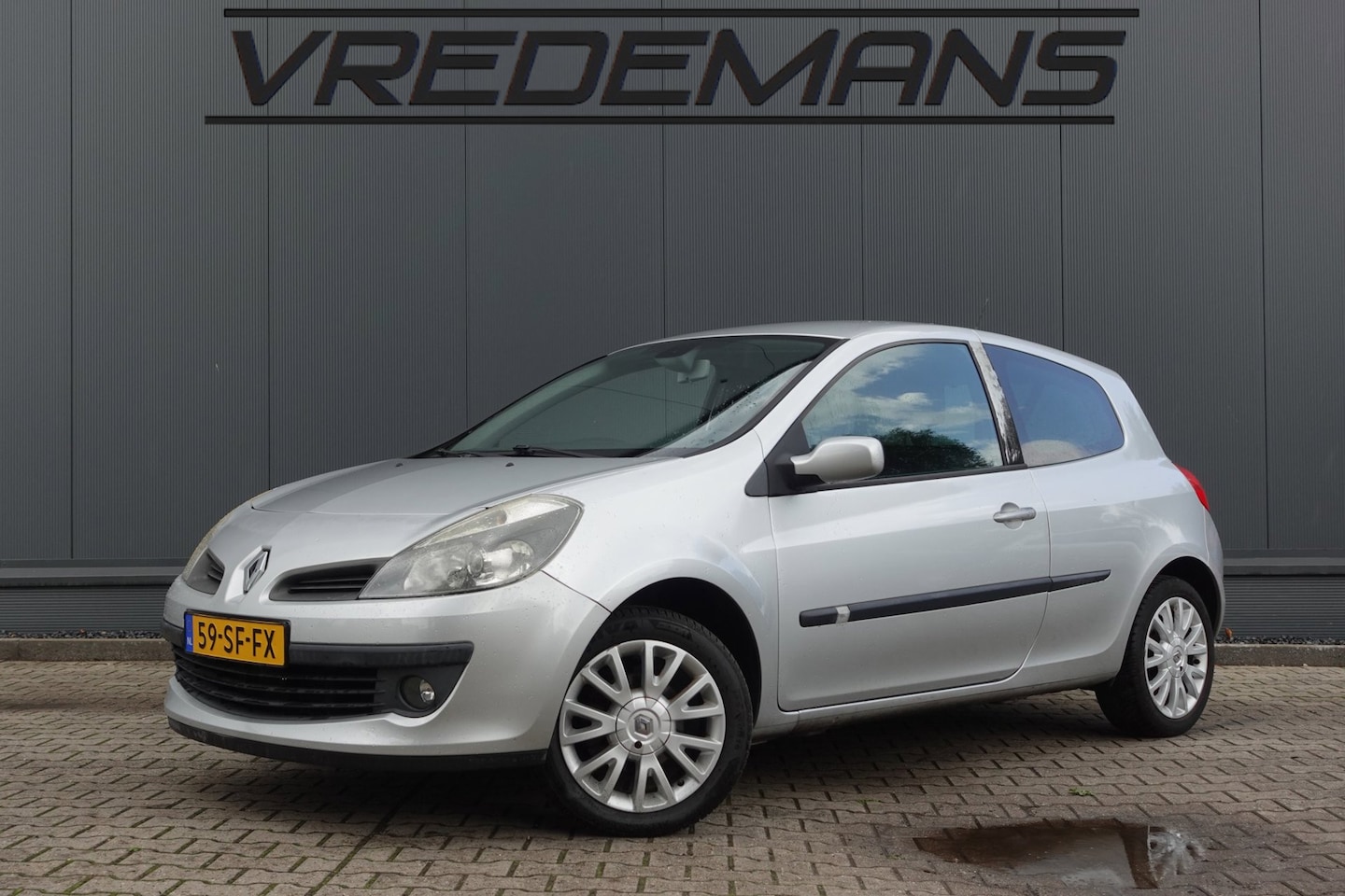 Renault Clio - 1.6-16V Dynamique Luxe 1.6-16V Dynamique Luxe - AutoWereld.nl